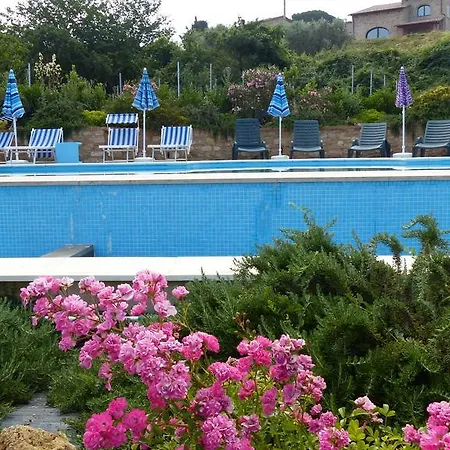 Alojamento de Acomodação e Pequeno-almoço Agriturismo Rifugio Dei Sogni *